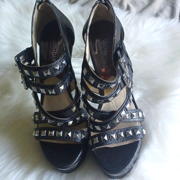 Michael Kors heels, brand new not worn, size 7.5. - Picture 1 of 12